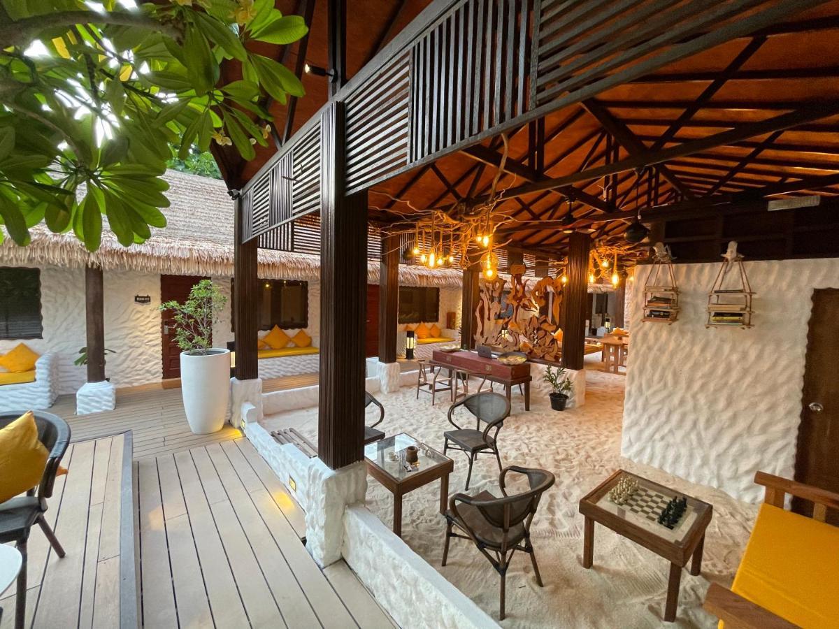 Atholhu Residence Fehendhoo Exterior photo